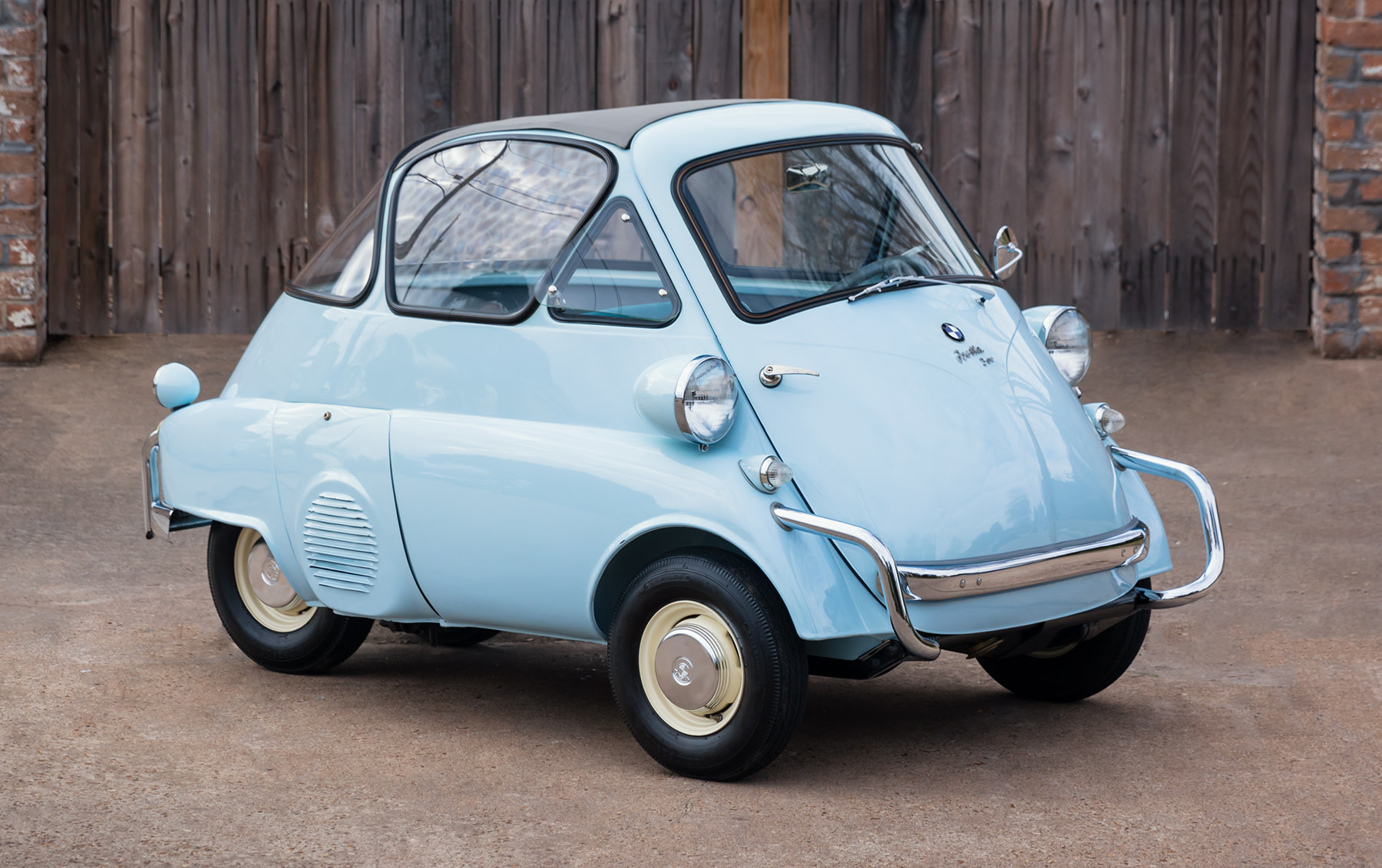 ISO / BMW Isetta Autocarro by Matrix (1:43) 1 of 400 pieces